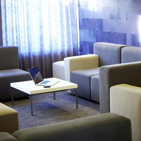 Kyriad Valence Nord Отель 3*