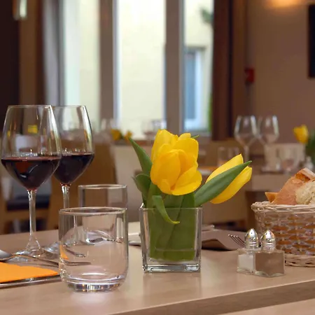 Kyriad Valence Nord Hotel