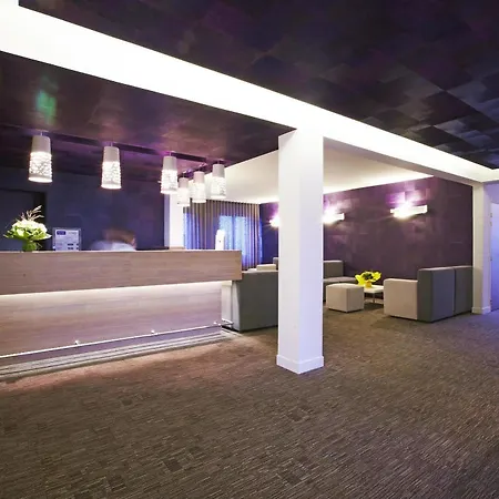 Отель Kyriad Valence Nord 3*